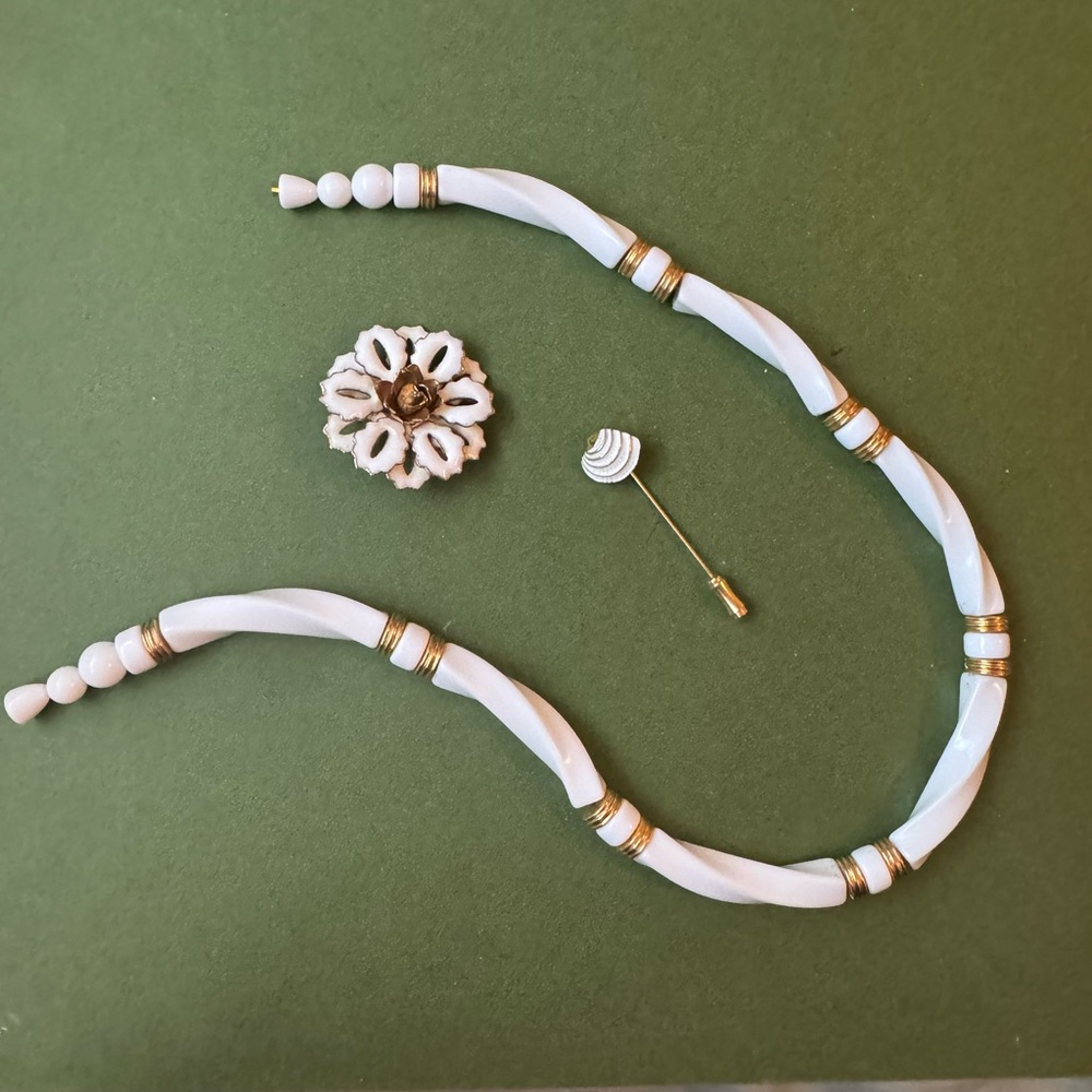 Vintage white enamel necklace, brooch & stick pin set